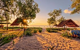 Maisara Mafia Beach Lodge