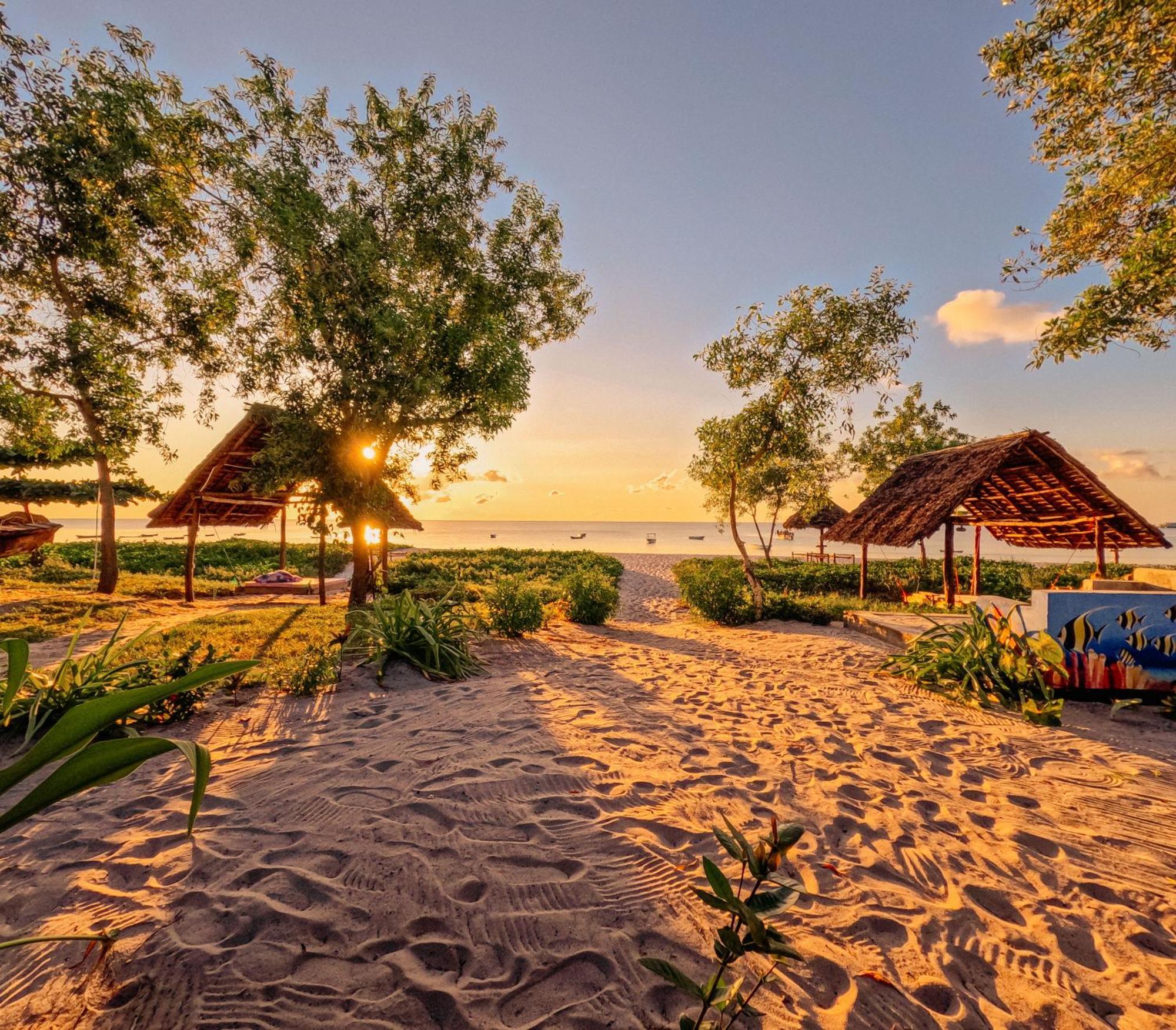 Maisara Mafia Beach Lodge Kilindoni Exterior photo
